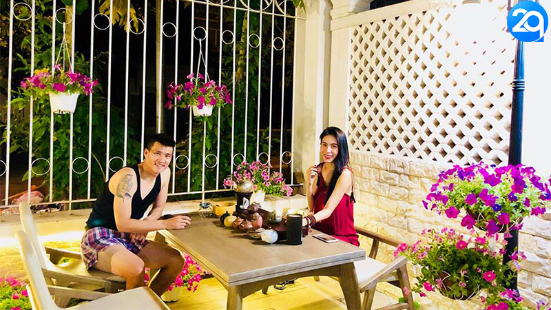 Vợ Công Vinh: Thủy Tiên - Nàng WAG Đẹp, Giàu Có và Tình Yêu Lãng Mạn Như Trong Cổ Tích 2 vo-cong-vinh-2