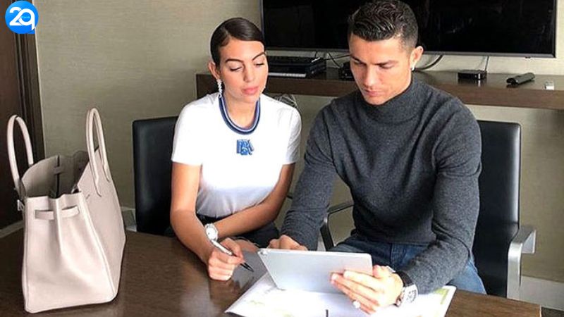 Cristiano Ronaldo Gây Sốc Khi Tìm "Người Thay Thế" Georgina Rodriguez 1 cristiano-ronaldo-1