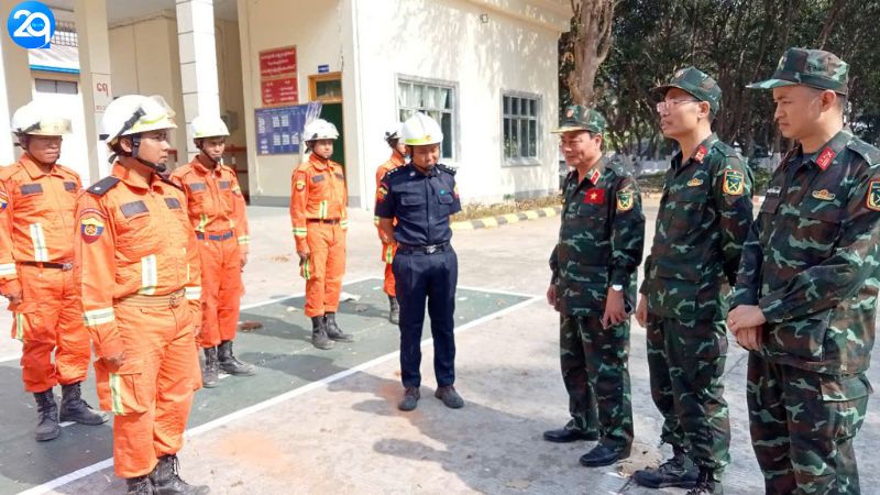 110 Chiến Sĩ Việt Nam Cứu Hộ Myanmar Đã Về Nước, Cả Nước Xúc Động 1 Khoảnh Khắc Trở Về Gây Xúc Động Mạnh